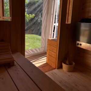 Tinaja de agua caliente y sauna seco